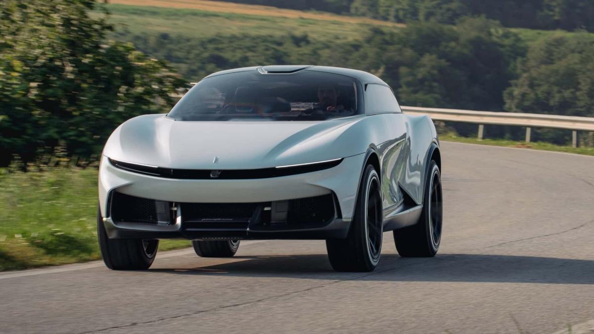 Предсталвен концепт стильного электрического кроссовера Pininfarina Pura Vision 