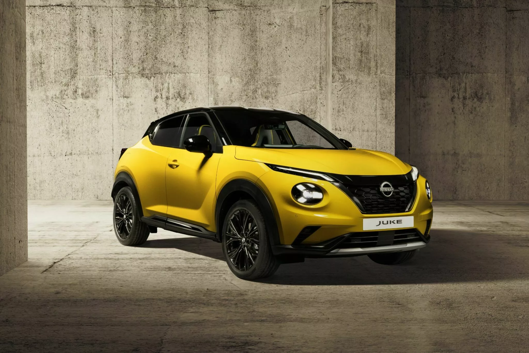 Обновленный Nissan Juke представлен с большим экраном и новыми цветами  кузова