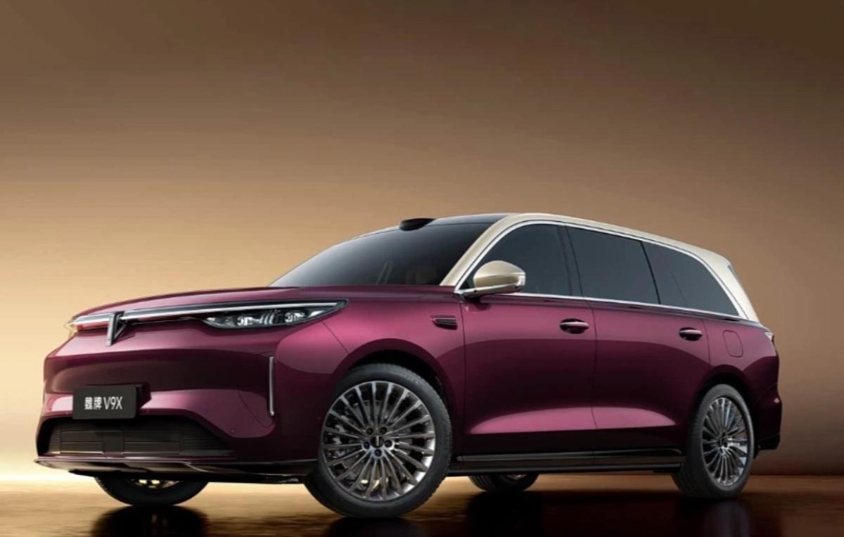 В Китае показали новый внедорожник Wey V9X на замену Maybach