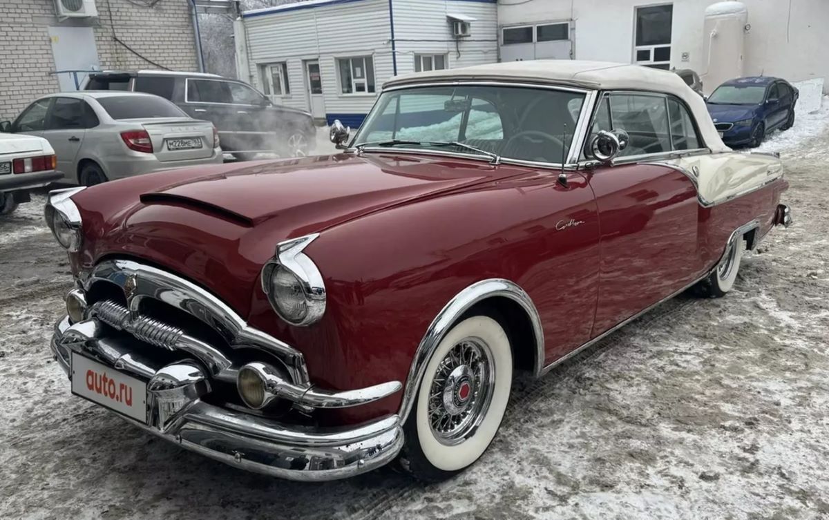 В Самаре выставили на продажу 70-летний Packard Caribbean