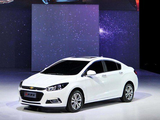 Chevrolet представил обновленную версию Cruze