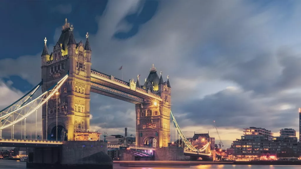 Лондон признан самым перегруженным городом в мире в 2022 году