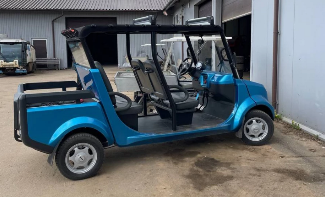 Горьковский автозавод ГАЗ начал сборку электрических гольф-каров собственного производства