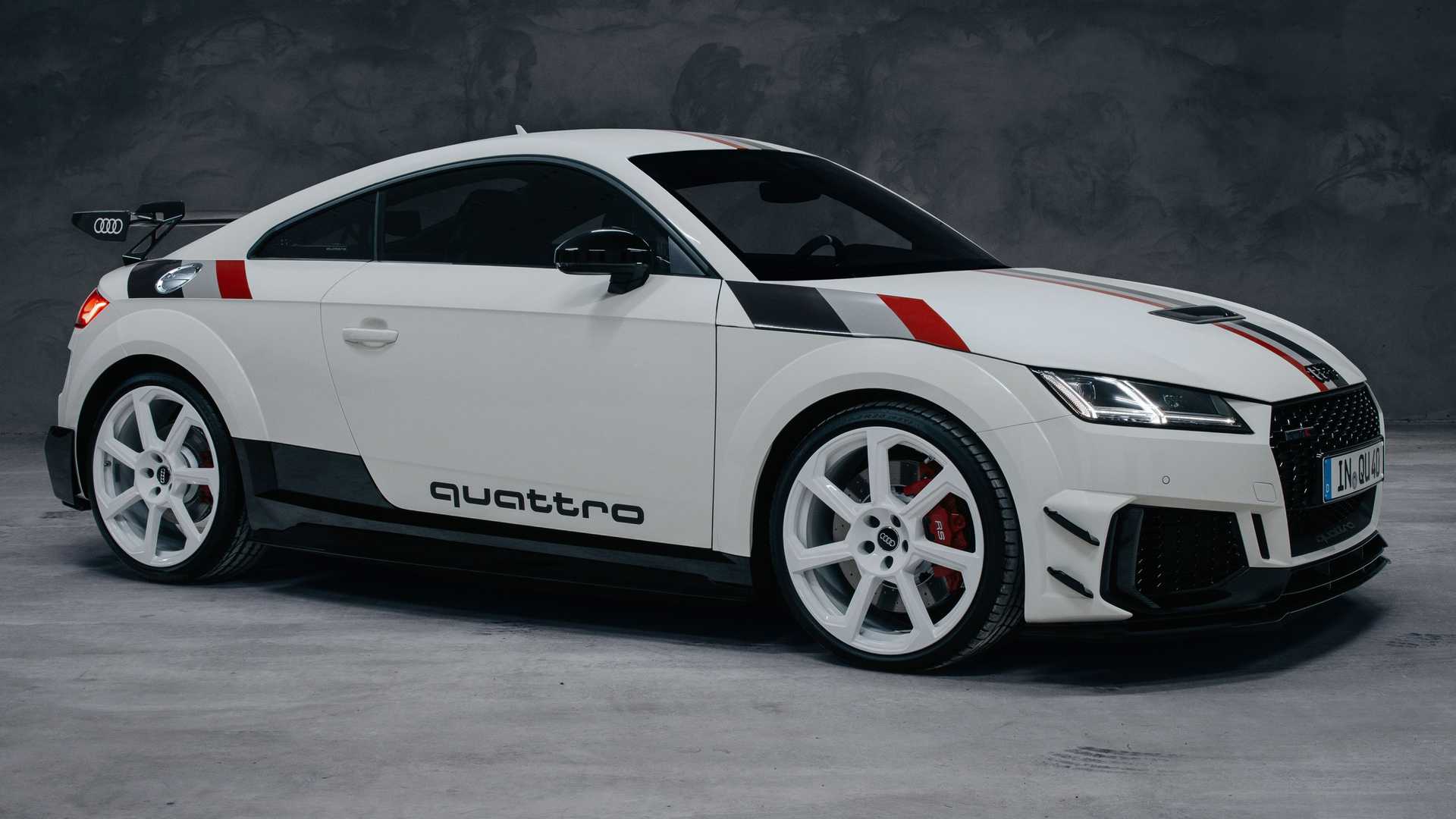 Показали спецсерию Audi TT RS 40 Years of Quattro