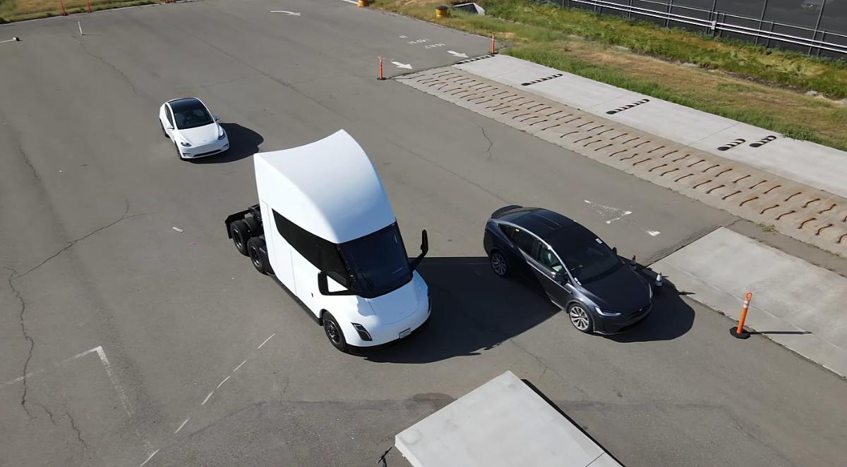 Tesla тестирует электрический грузовик Semi и кроссовер Model X 2021