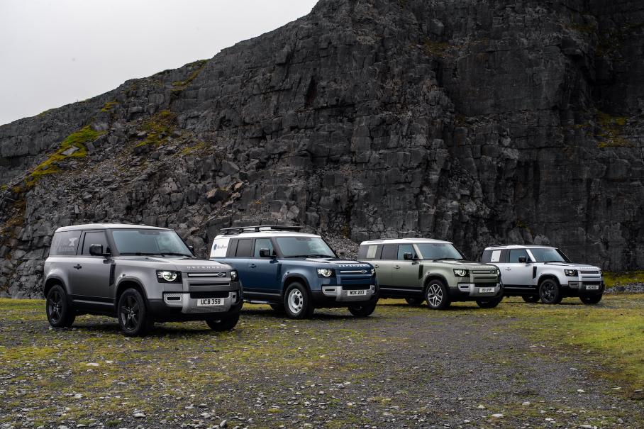 Land Rover озвучил рублевые цены на новый Defender