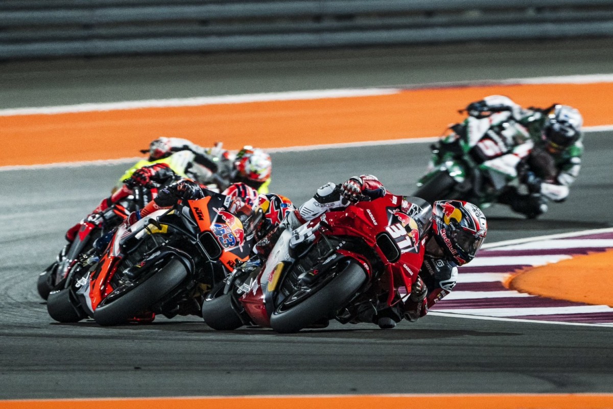 Франческо Баньяя выиграл стартовый этап MotoGP в Катаре