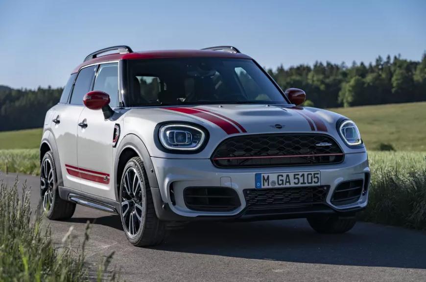 MINI представила обновленный кроссовер John Cooper Works Countryman