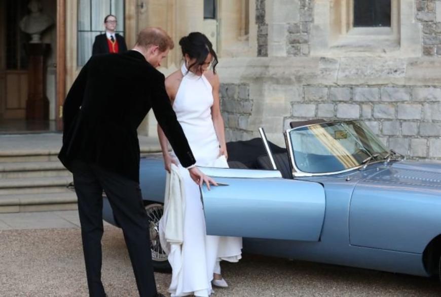 Принц Гарри и его супруга Меган Маркл прокатились на Jaguar E-type Concept Zero