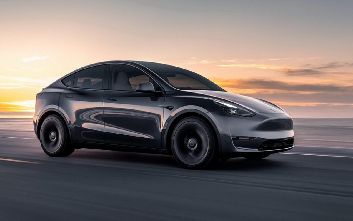 В России появились новые электрокары  Tesla Model Y с увеличенным запасом хода