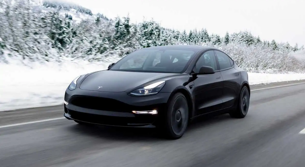 Бета-версия автопилота Tesla стала доступна для 400 тысяч автомобилей