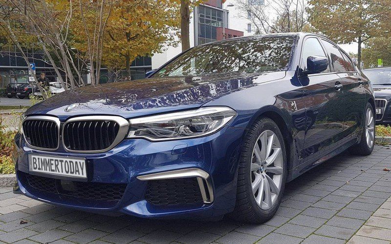 BMW M550i: первые живые снимки