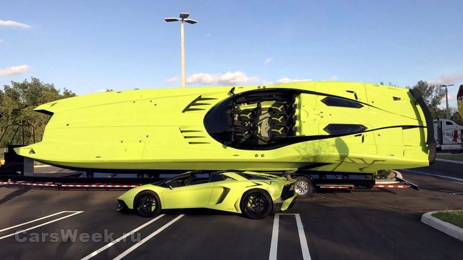 На eBay выставлен парный лот Lamborghini Aventador и моторный катер по спецзаказу