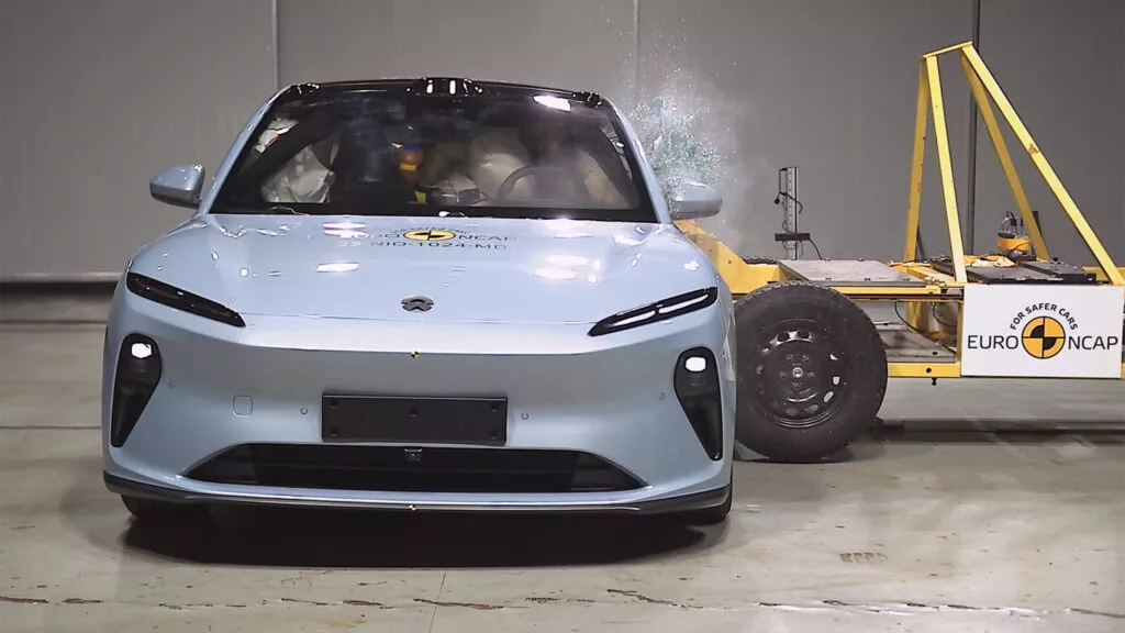 Nio ET5 и EL7 получили пять звезд в обновленных тестах Euro NCAP