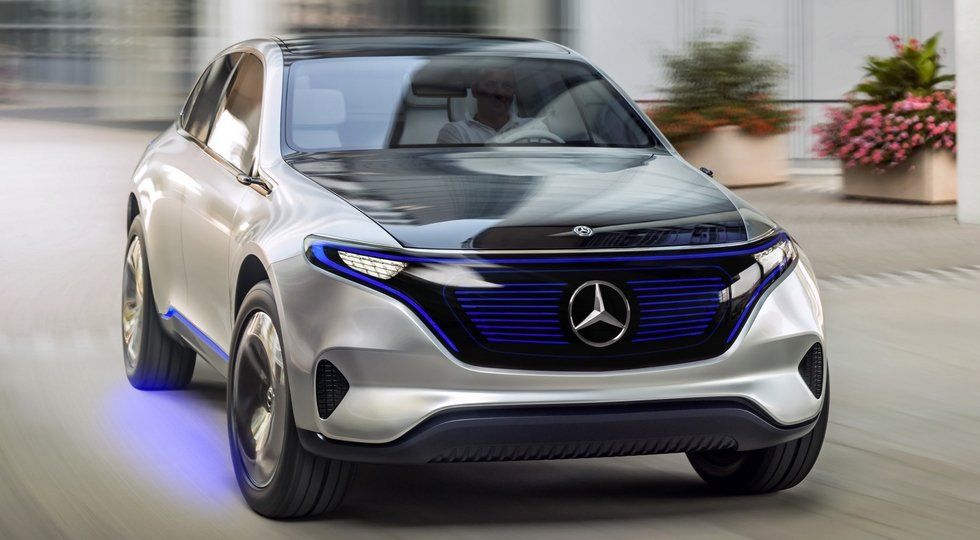 Дилеры Mercedes-Benz начали принимать предзаказы на кроссовер EQ 
