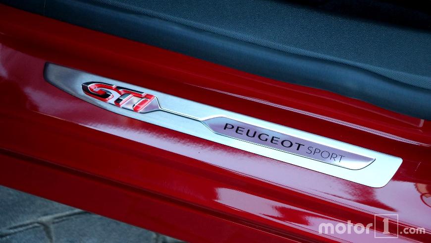 Peugeot приостанавливает производство «заряженного» 308 GTi
