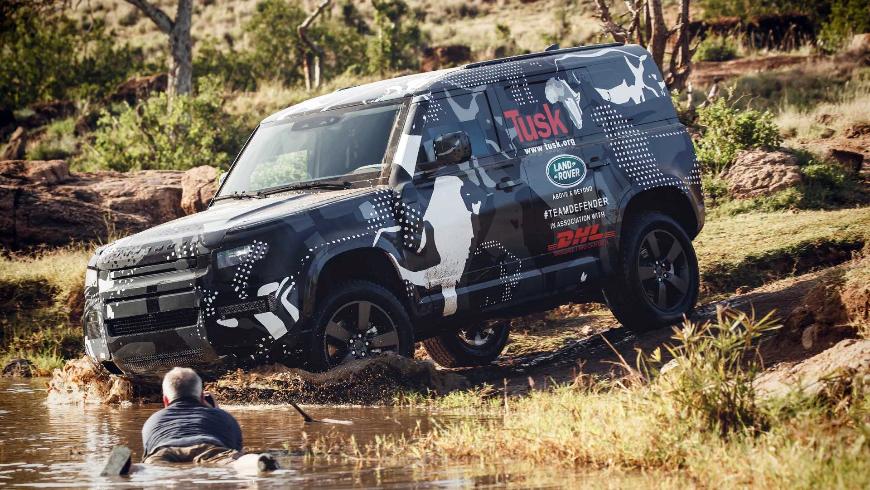 В сети оказались документы на новое поколение внедорожника Land Rover Defender 