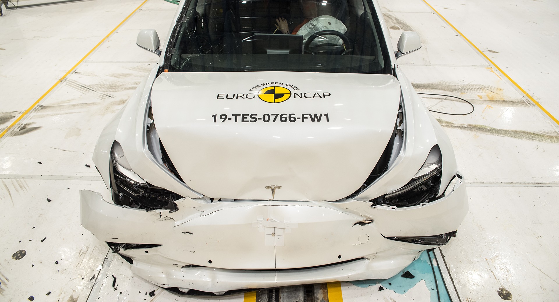 Euro NCAP пока не нашел никаких доказательств обмана Tesla в тестах на  безопасность электрокаров