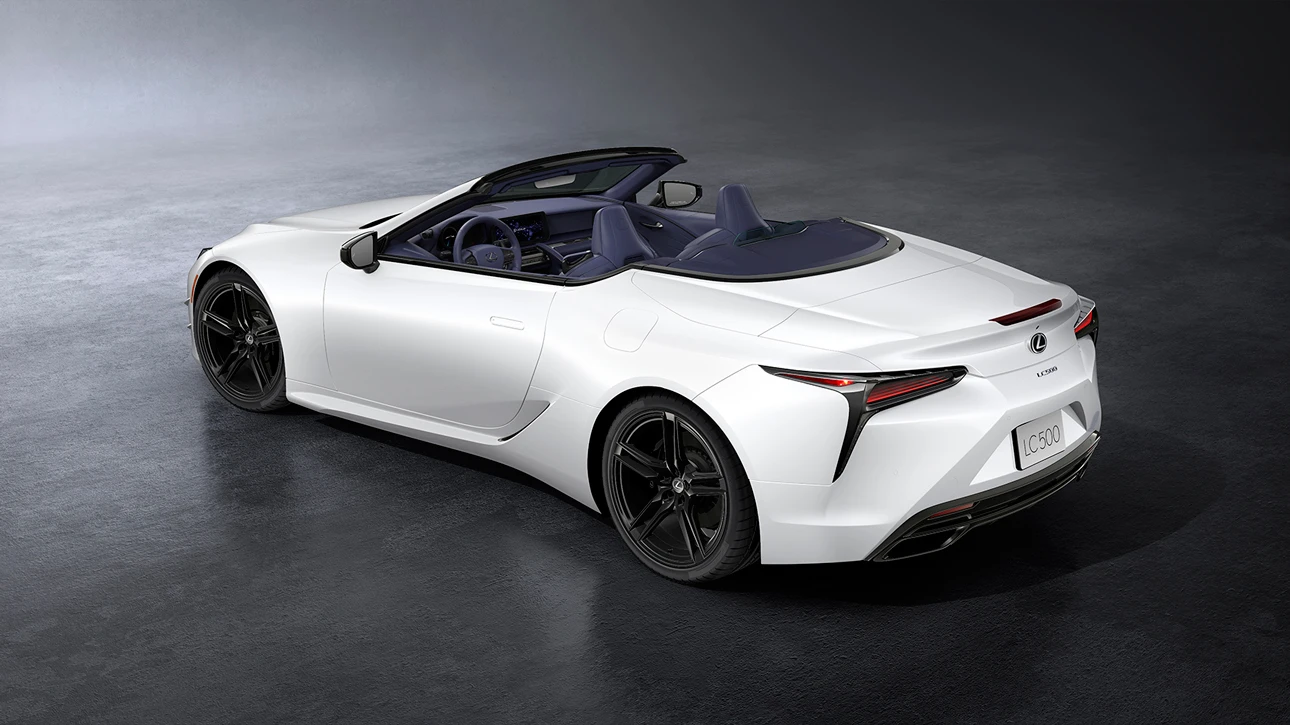 Компания Lexus обновила спорткар Lexus LC 2024 года в гибридной версии