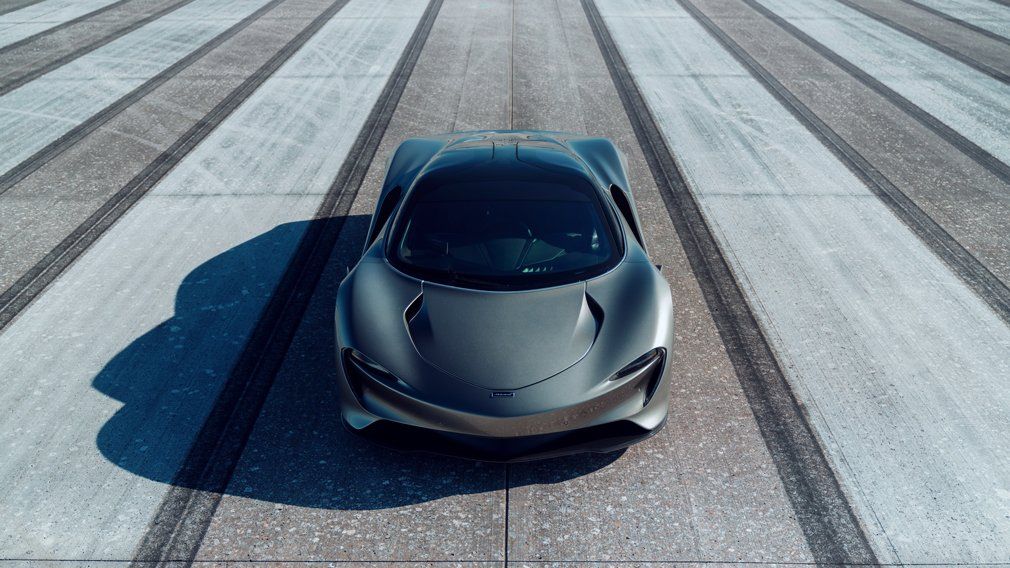 McLaren Speedtail 30 раз ускорился до 403 км/ч