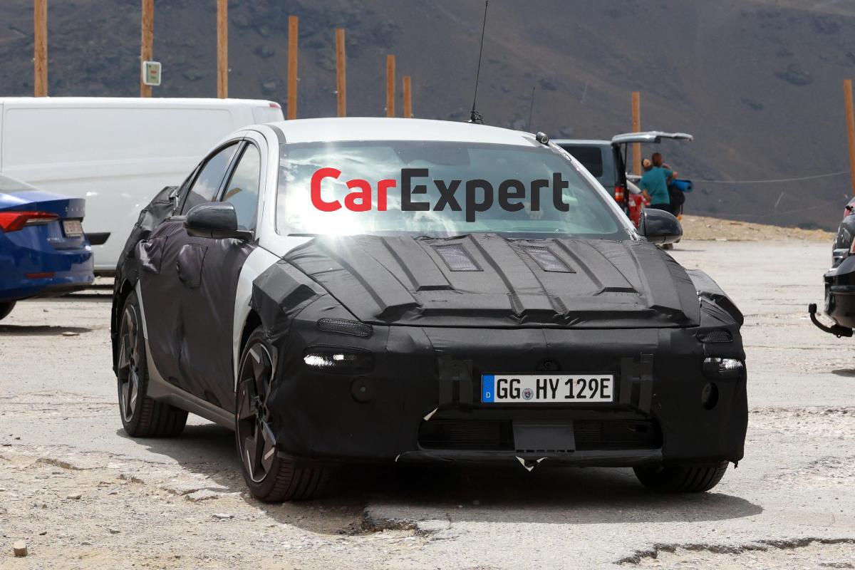 На рынок выходит мощный конкурент американскому Tesla Model 3 от Hyundai На рынок выходит мощный конкурент американскому Tesla Model 3 от Hyundai