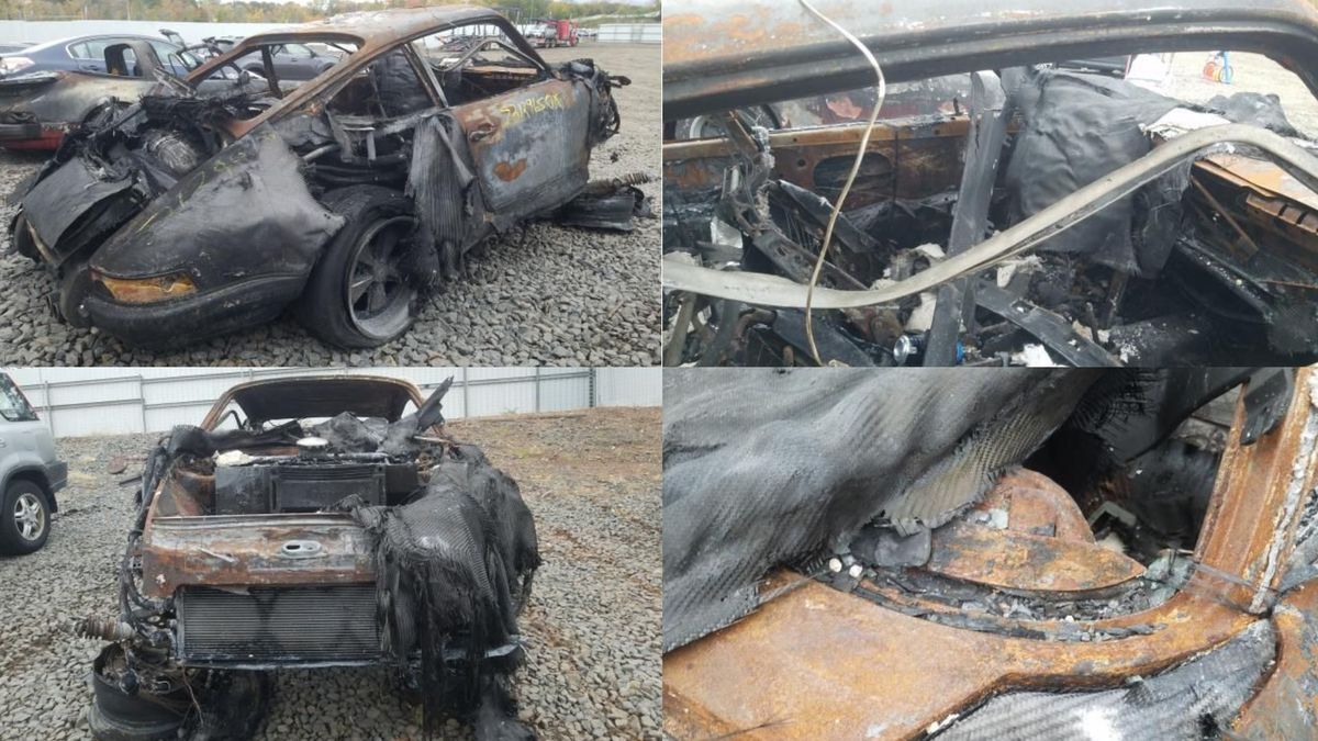На продажу выставили остов сгоревшего спорткара Porsche 911