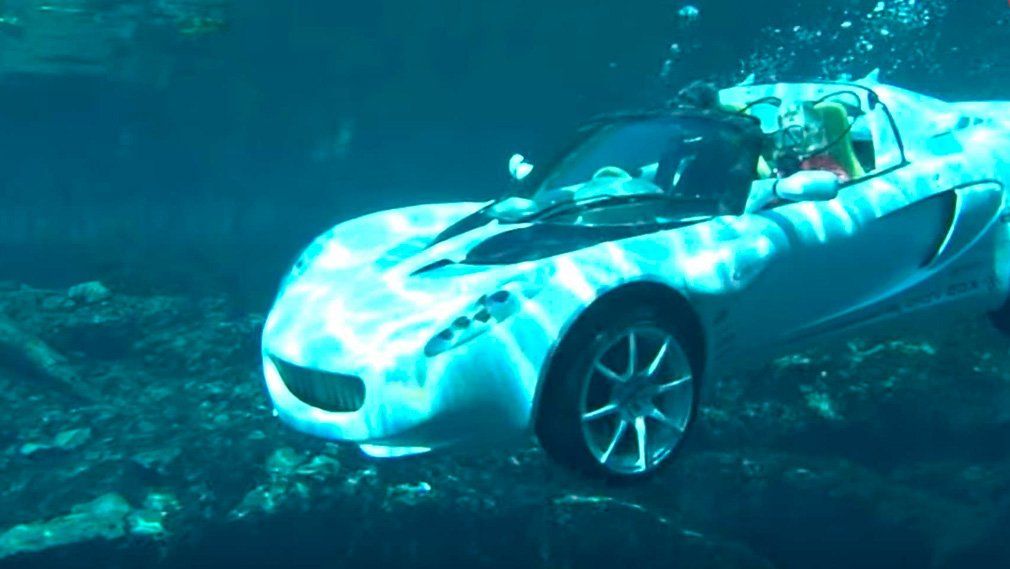В интернете продемонстрировали подводный Lotus Elise