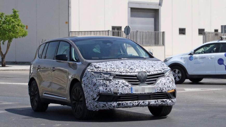 Новое поколение минивэна Renault Espace тестируют на юге Испании 