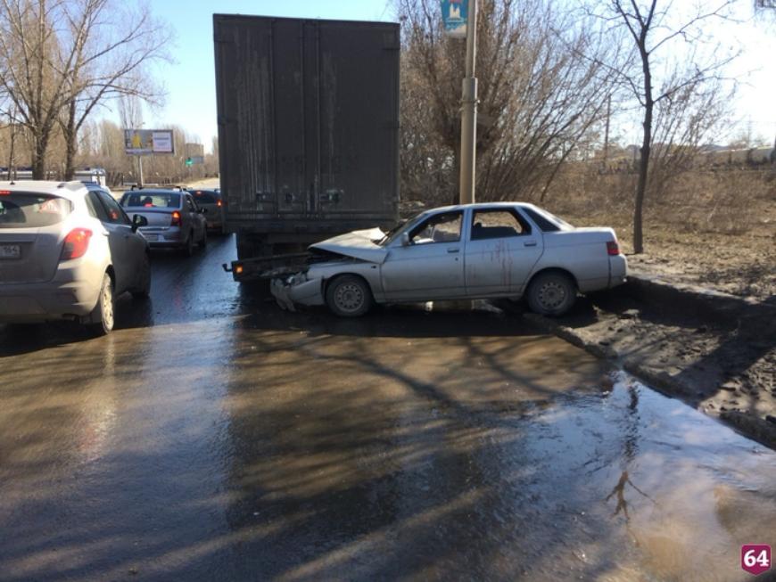 Семья пострадала в ДТП в Саратове