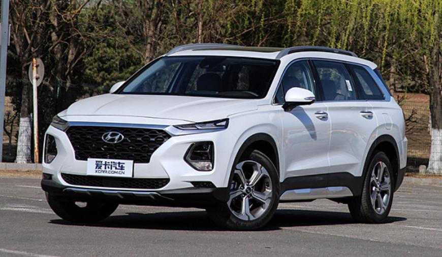 Удлиненный Hyundai Santa Fe 2019 демонстрирует рекордные продажи 