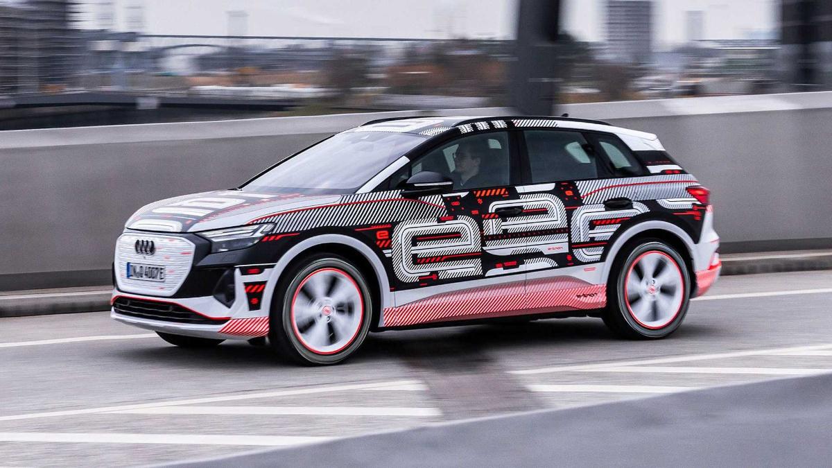 Audi опубликовала тизер на электрический кроссовер Q4 E-Tron