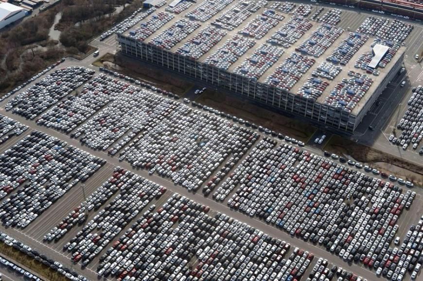 Хорошо стоим: самые большие автомобильные парковки мира  