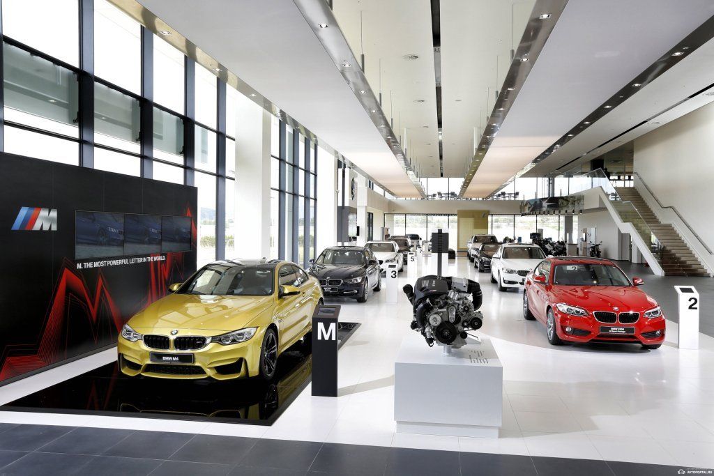 Компания BMW повысила продажи в России на 17%