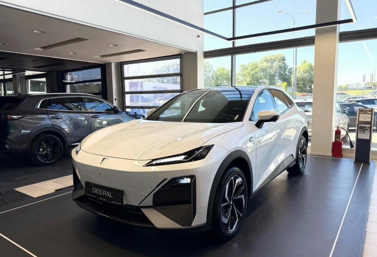 Иллюстрация 101auto.ru: Changan Deepal S07 вышел на российский рынок до старта продаж: цена уже известна