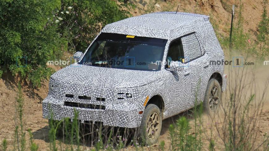 На тестах запечатлен прототип возрожденного внедорожника Ford Bronco