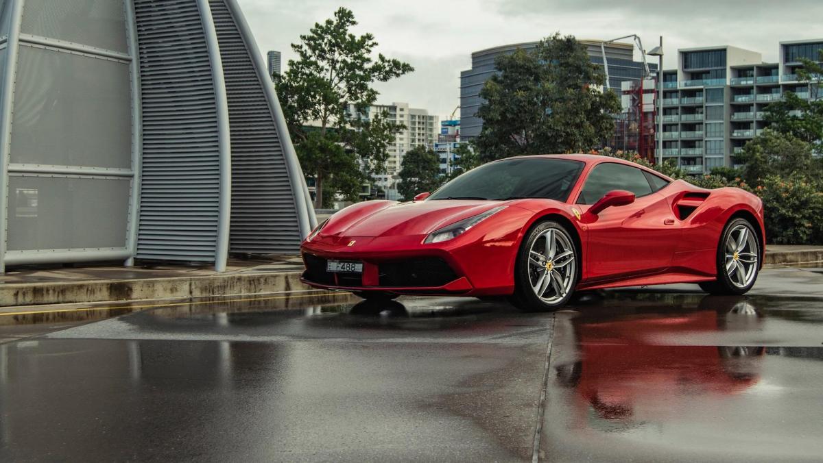 С реплики Ferrari 488 GTB продавали арбузы