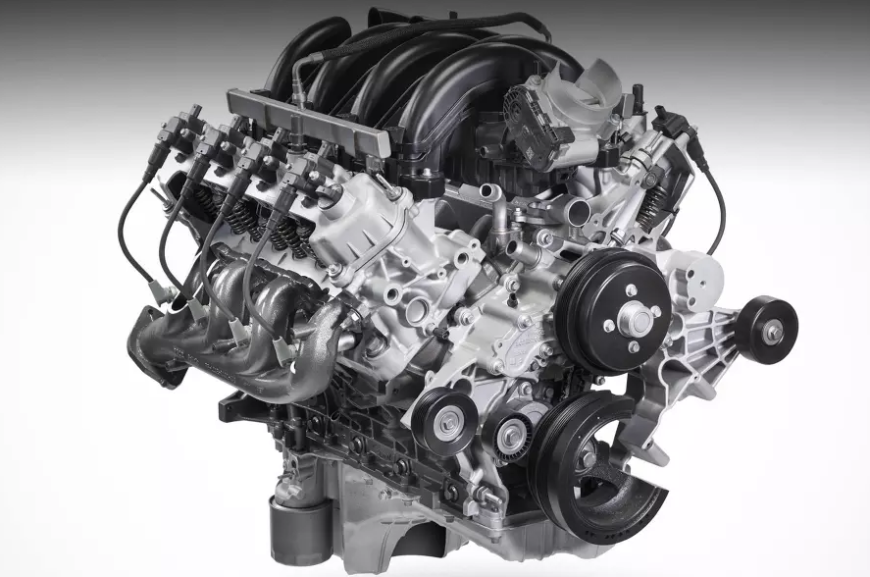Ford предложил клиентам гигантский 7,3-литровый мотор V8