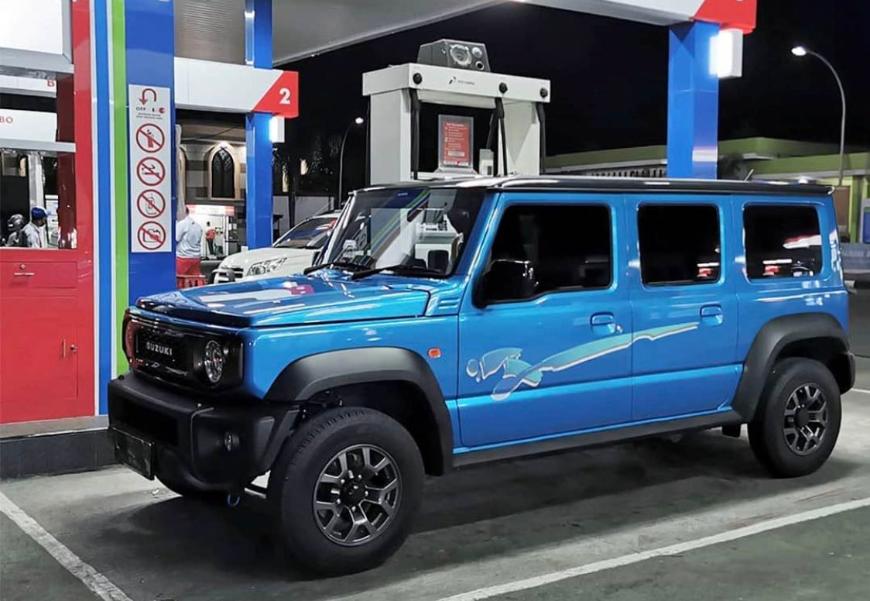 В Сети появились первые фотографии пятидверного Suzuki Jimny