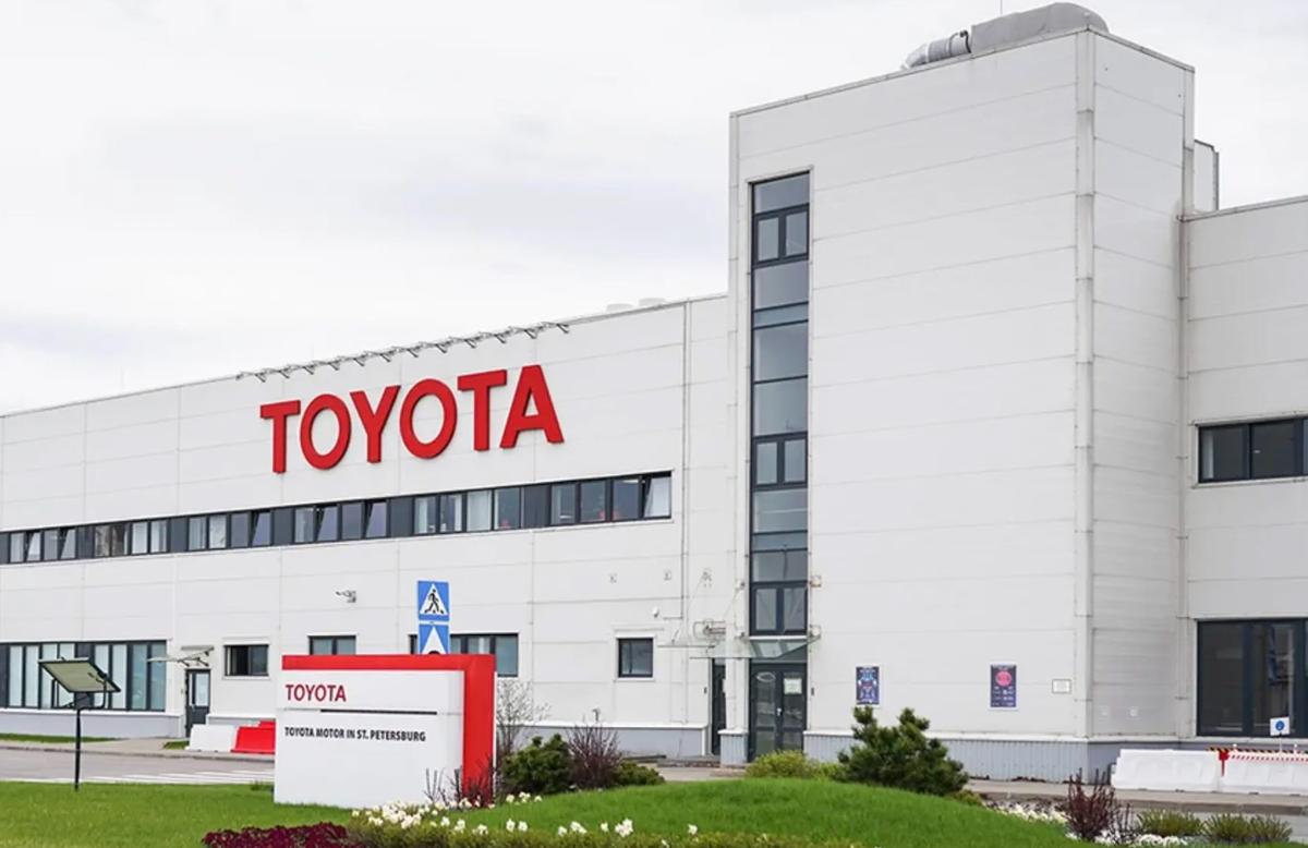 Алиханов: экс-предприятия Toyota и Volkswagen в РФ начнут сборку авто в 2026 году