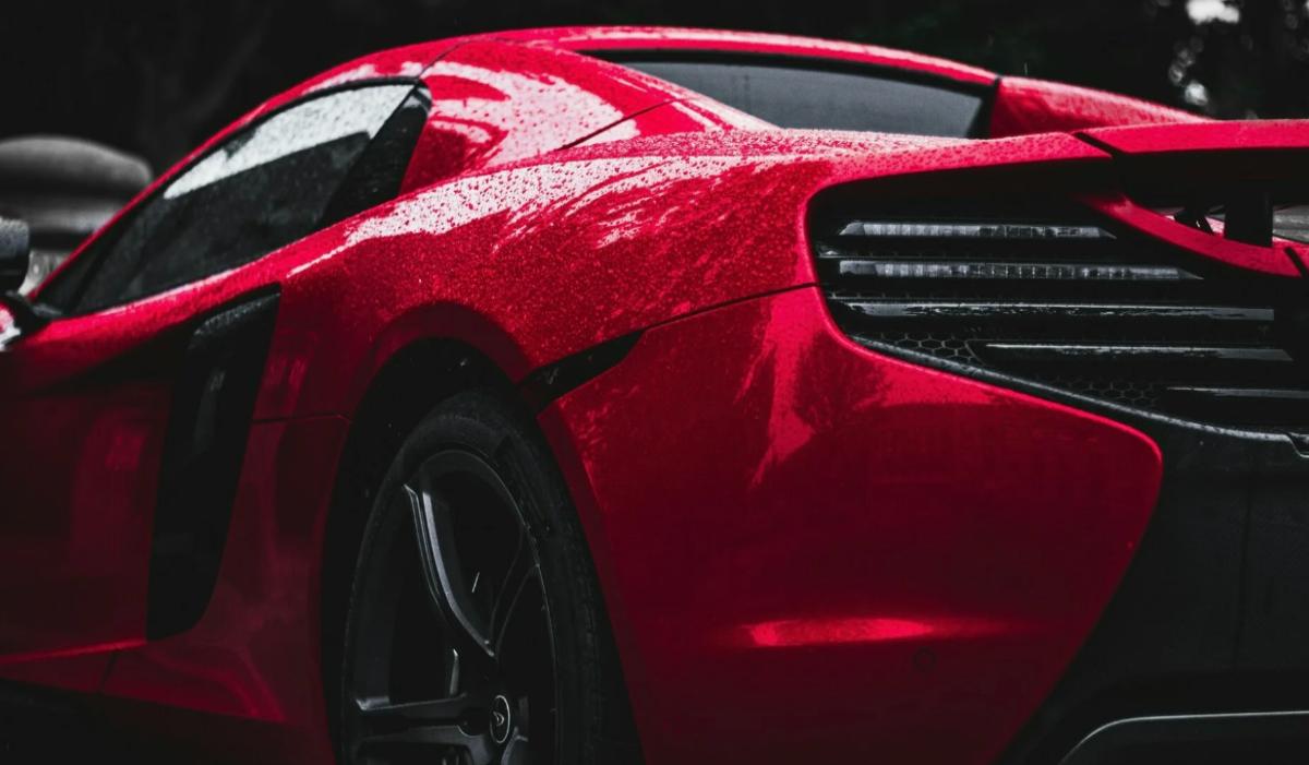 «АвтоВзгляд»: красные авто с пробегом сложнее продать и дороже приводить в порядок 