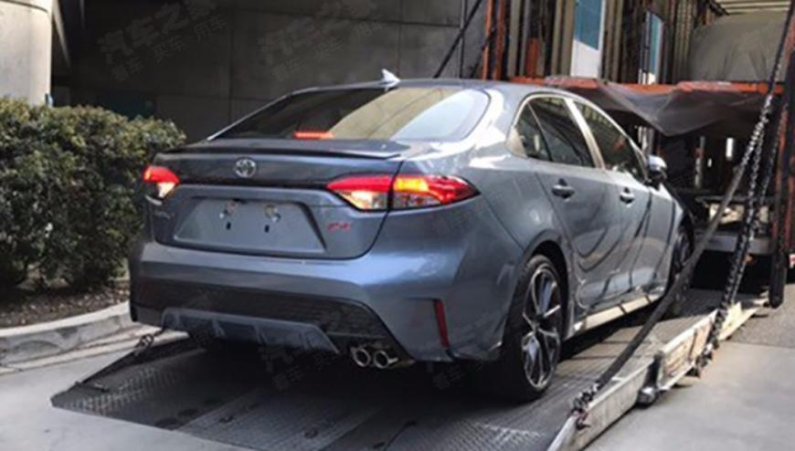 Новый седан Toyota Corolla 2019 удалось сфотографировать до премьеры 