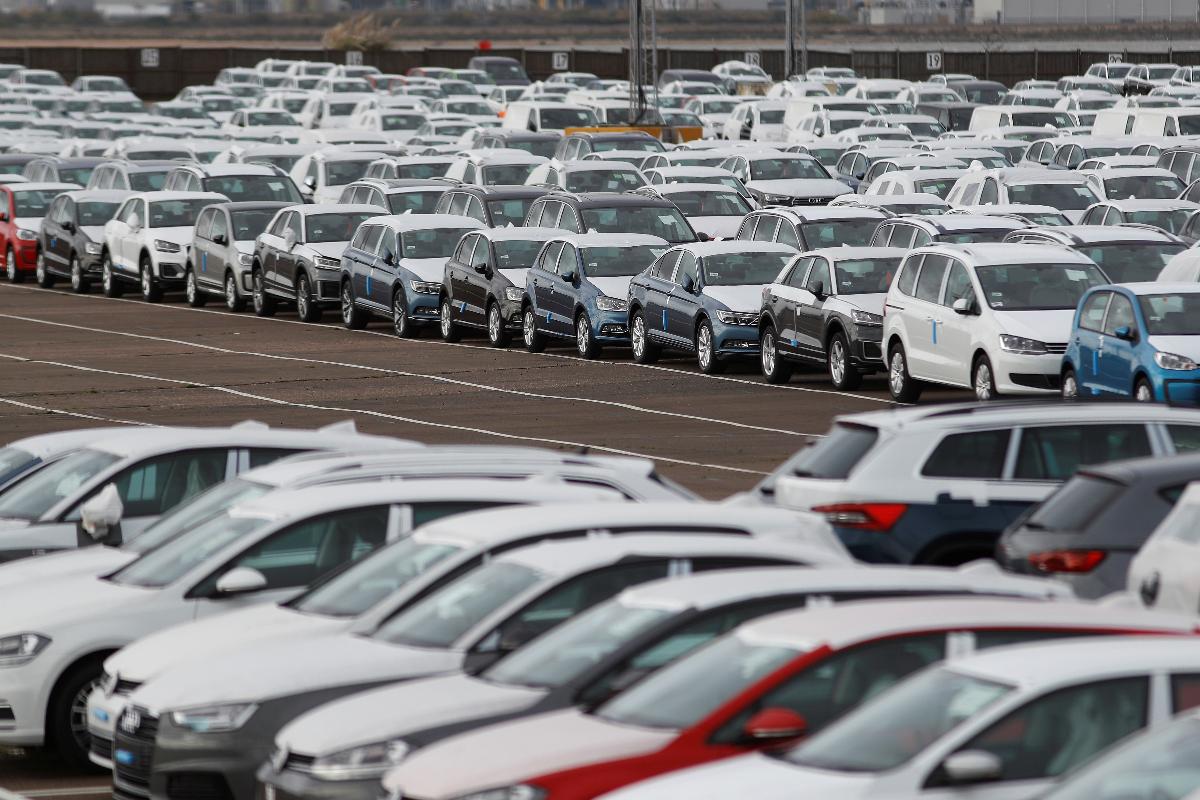 Россия вышла на первое место по импорту автомобилей из Китая