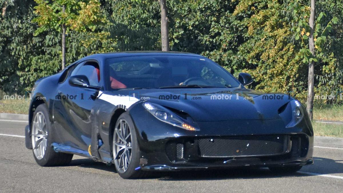 Ferrari анонсировал суперкар 812 в исполнении Speciale 