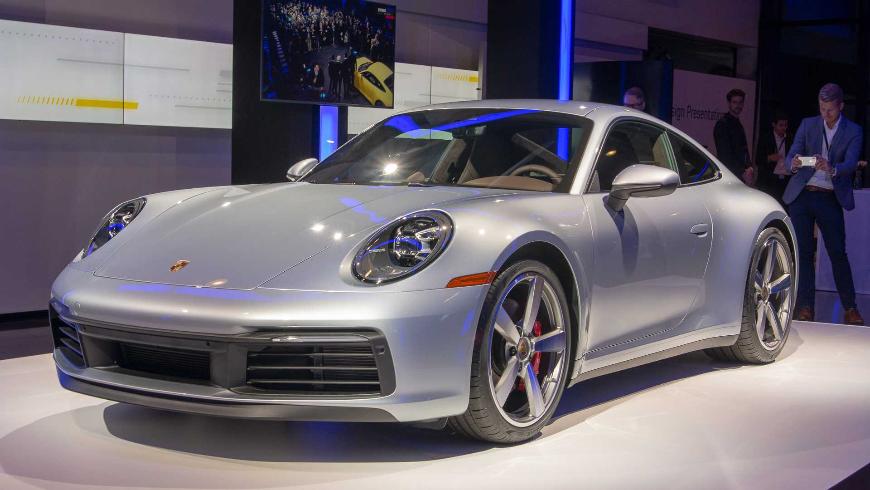Появились данные о гибридном Porsche 911 следующей генерации 