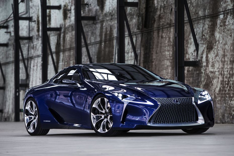 Lexus откажется от гибридных модификаций в пользу электромобилей