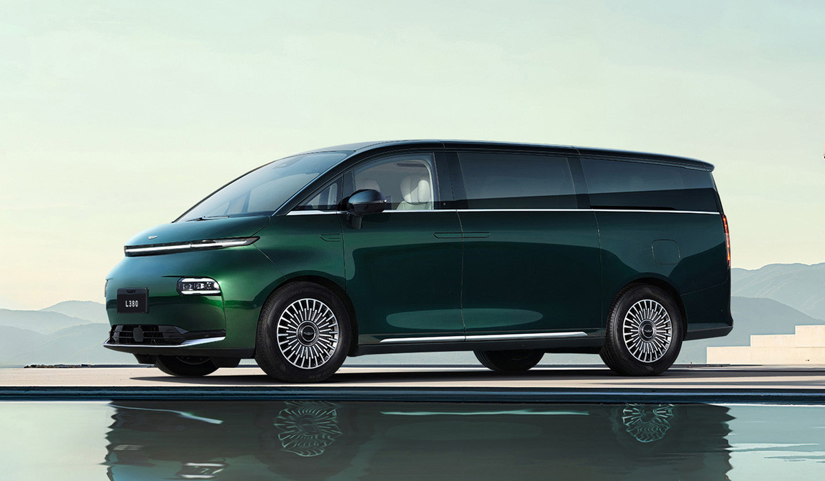 В Казахстан едут кроссоверы, седаны и минивэн линейки Galaxy 