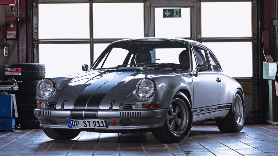 Porsche 911 из 1980-х состарили ещё на 10 лет
