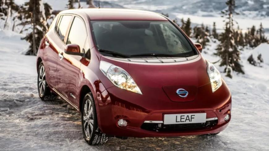 Более 94 тыс. электрокаров Nissan Leaf попали под отзыв из-за неполных инструкций 