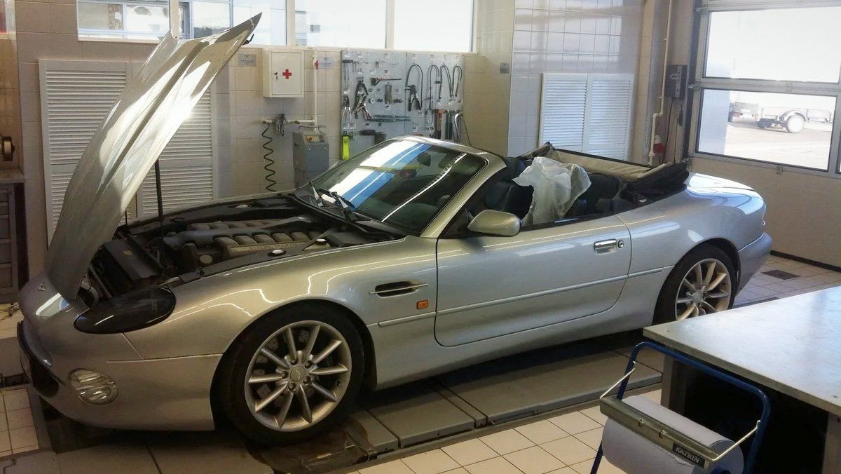 В РФ продают эксклюзивный кабриолет Aston Martin, созданный для автошоу