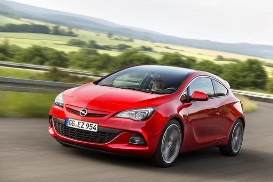 Opel Astra будет намного легче и больше
